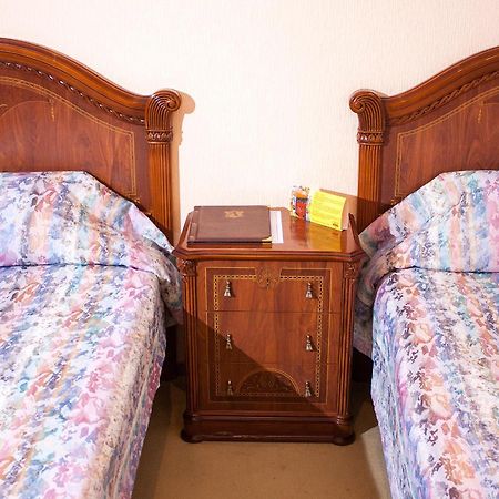 Astoria Hotel Dnipro Zimmer foto